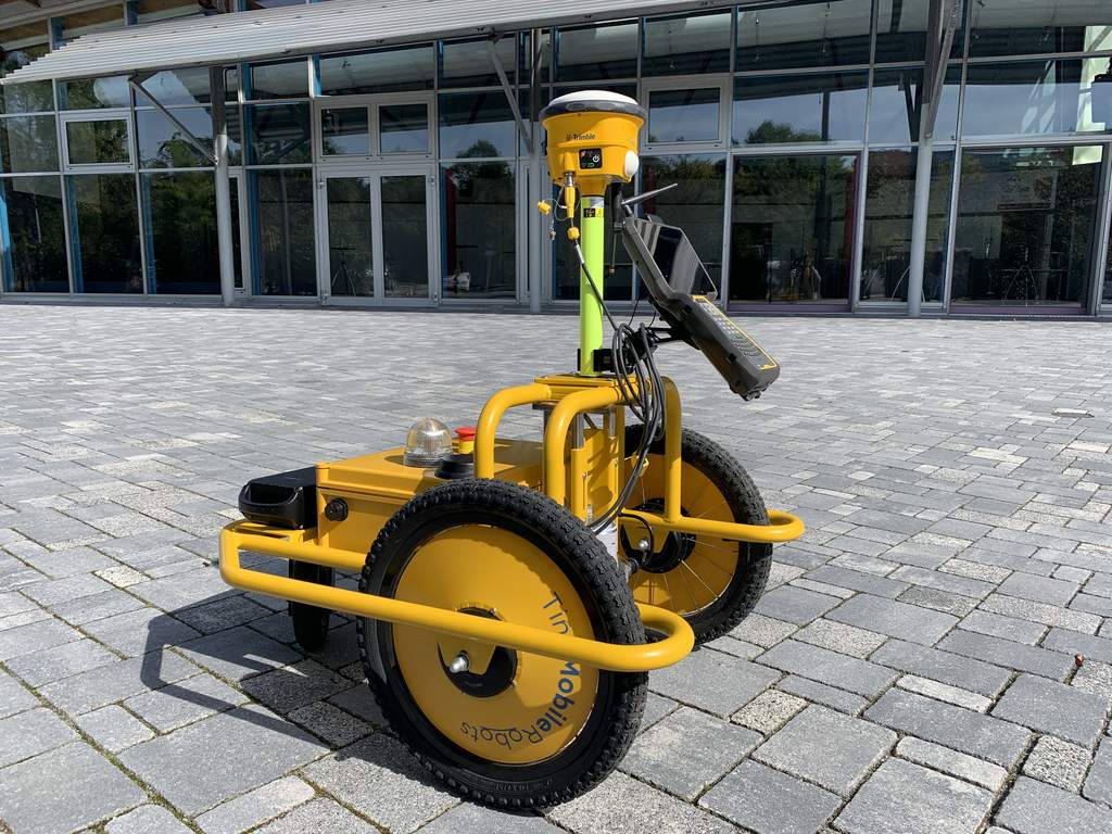 TinySurveyor Rover Terra mit GNSS-Empfänger Trimble SPS986 und Feldrechner Trimble TSC7