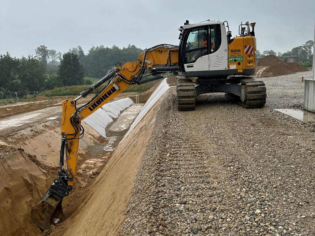 Erdarbeiten für den Neubau eines Logistikzentrums nach dem 3D-Modell