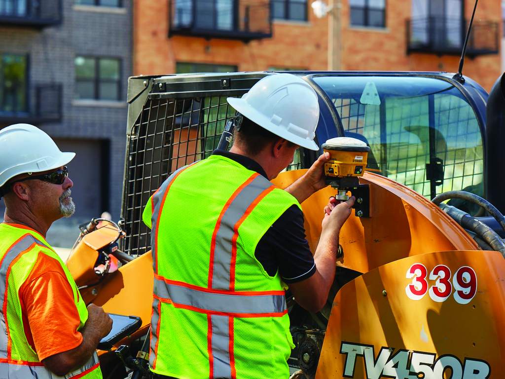 Siteworks Machine Guidance kann ebenso für die Steuerung von Kompaktmaschinen eingesetzt werden